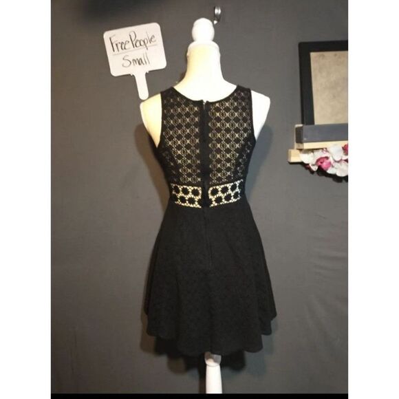 Free People sheer midriff & back dress small - Picture 6 of 6
